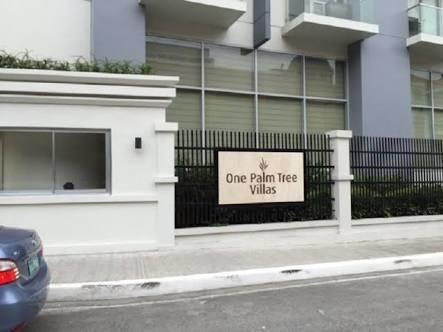 One Palm Tree Villas By Mary Manila Dış mekan fotoğraf